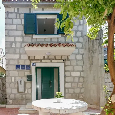 Apartments And Rooms Stone House-3