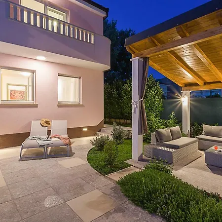 Villa Sweet Home Marija With Heated Pool-2