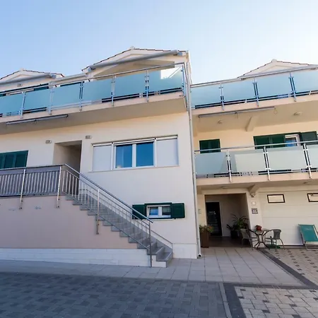 Apartments Cavar-3