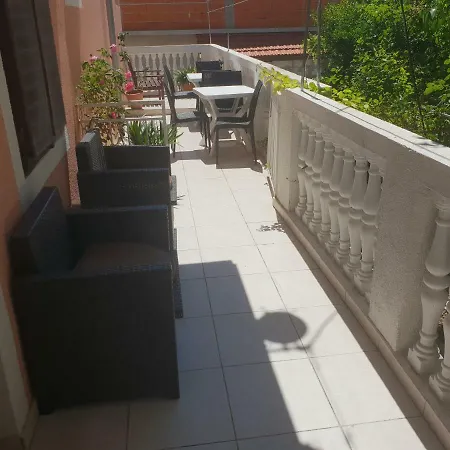 Guest House Alisa-2