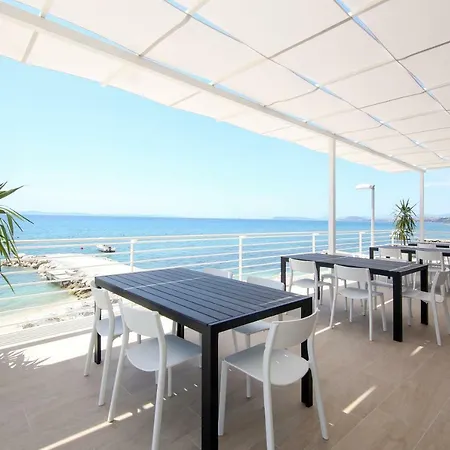 Beach Rooms Split-2