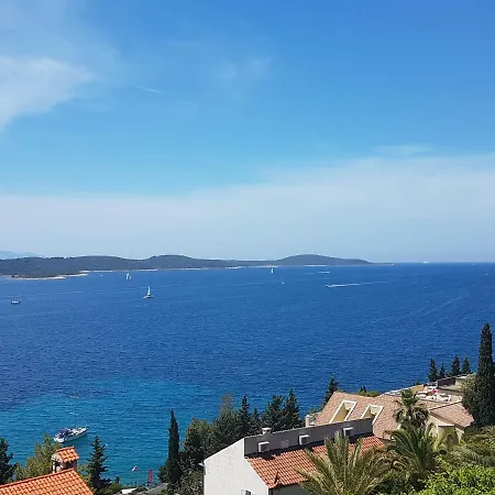 J&B Holiday House Hvar-3