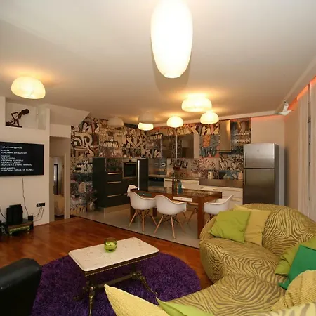 Domus Apartments-3