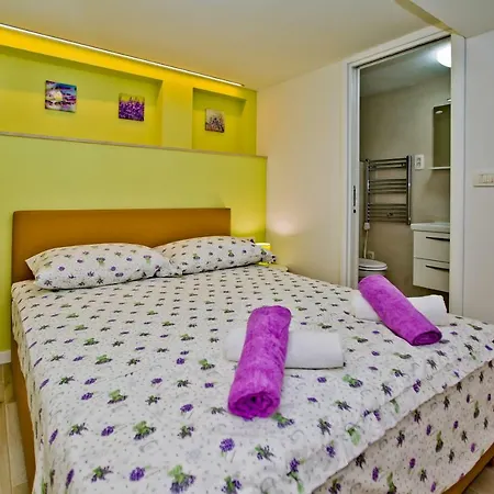 Apartment Petric, Old Town Hvar-3