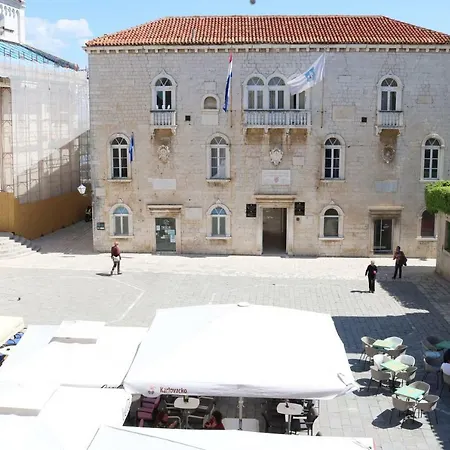 Trogir Square Apartment-3