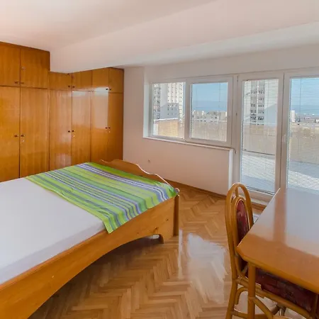 Penthouse Zia Split-3