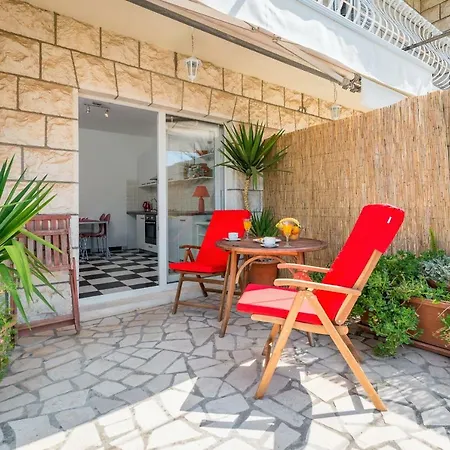 Cozy New Flat For 2 Or 3-2
