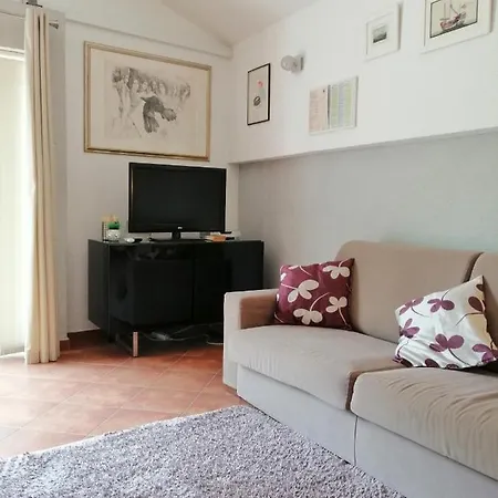 Apartment Dzoni-2