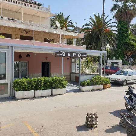 Mar E Sol Apartments-3