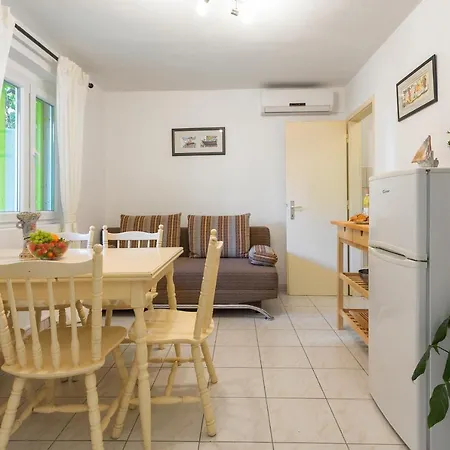 Central View Apartment-2