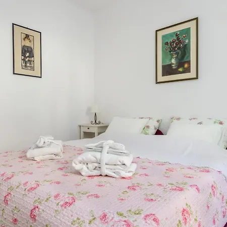 For All Seasons Apartment-2