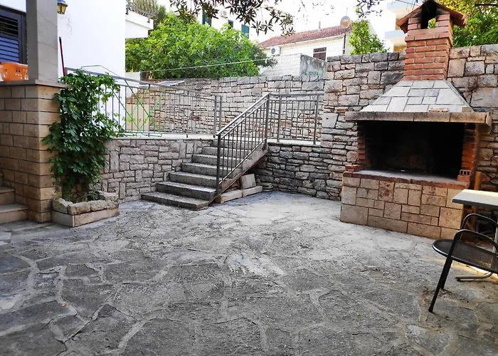 Apartments Vrsalovic Bol