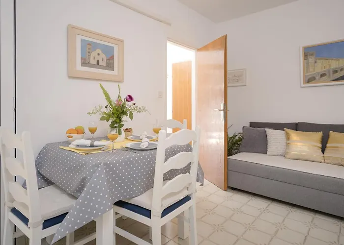 Apartments Margita Hvar Town admite animales