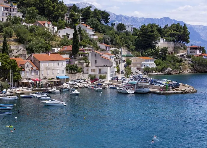 Family Beach Rooms Omiš