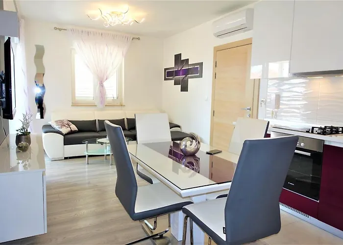 New&modern apartment Karavona Bol