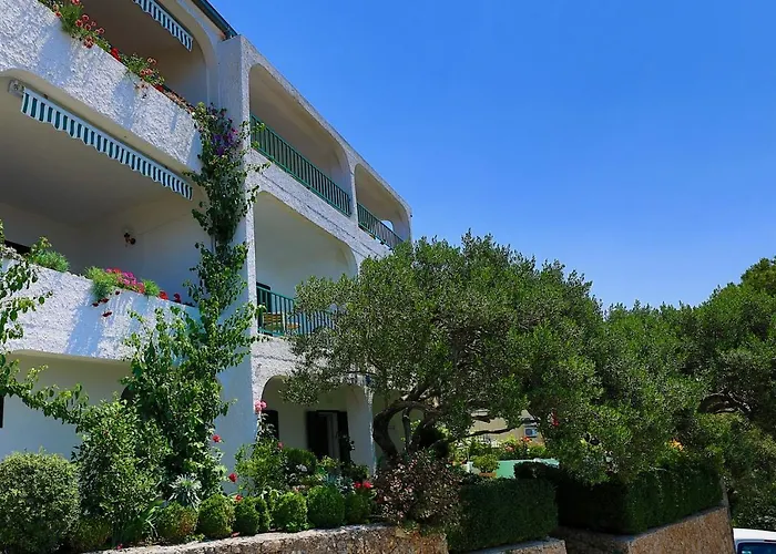 Ribicic Guesthouse Brela