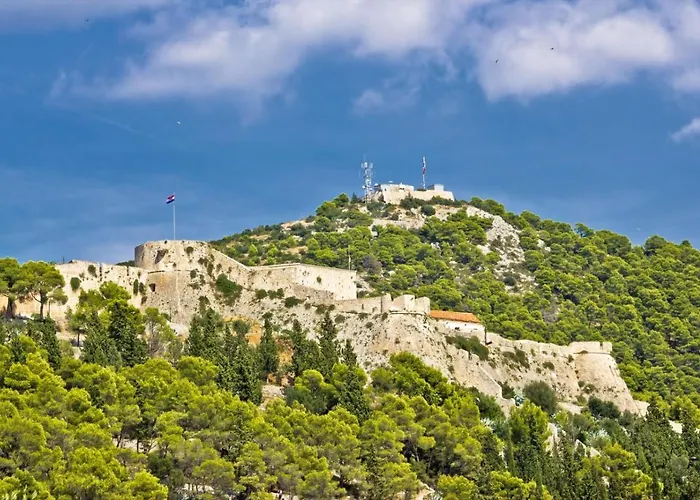 Studio Apartment In Hvar Town With Sea View, Balcony, Air Conditioning, Wi-Fi