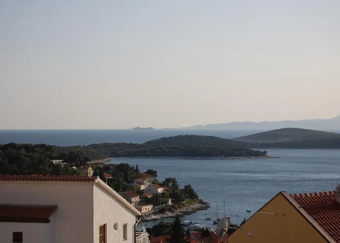 Apartments Marti - Free Parking Hvar Town che accetta animali