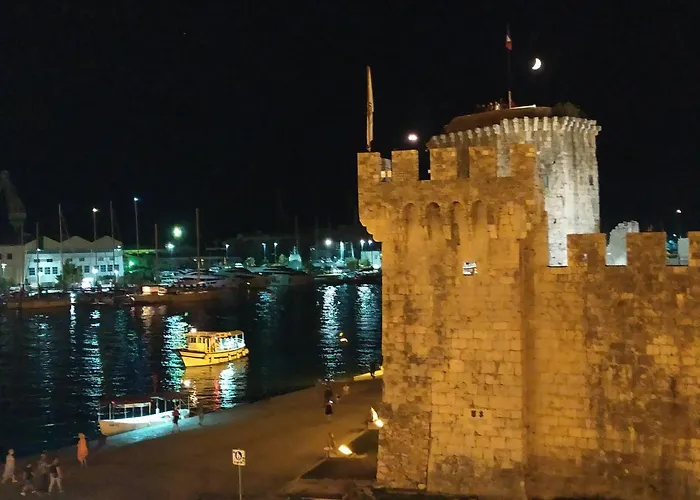 Apartment Stella Old Town Trogir, With Balcony