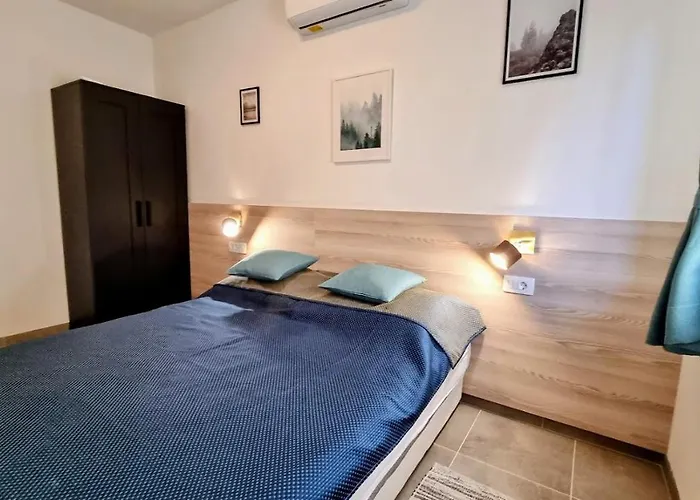 Bed and Breakfast Dorijini Dvori Baška Voda