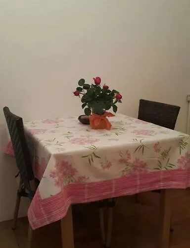Apartmant Yellow For 2 Hvar que aceita animais de estimação