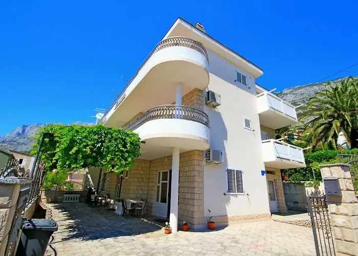 Apartments In Makarska City Center, Free Parking