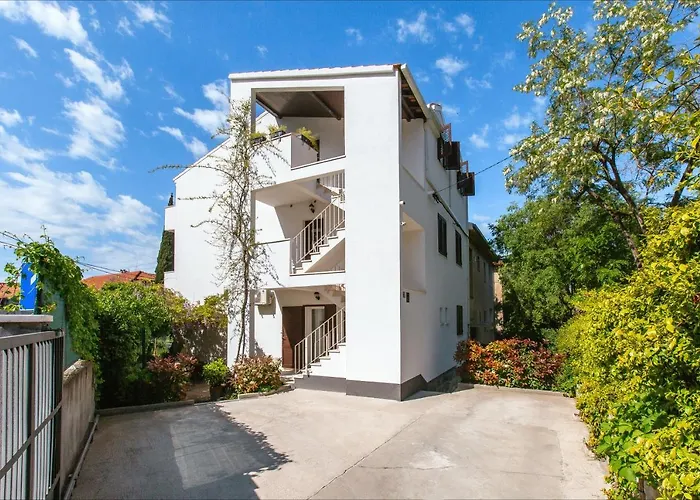 Apartment Nives In The City Center - Free Parking Split