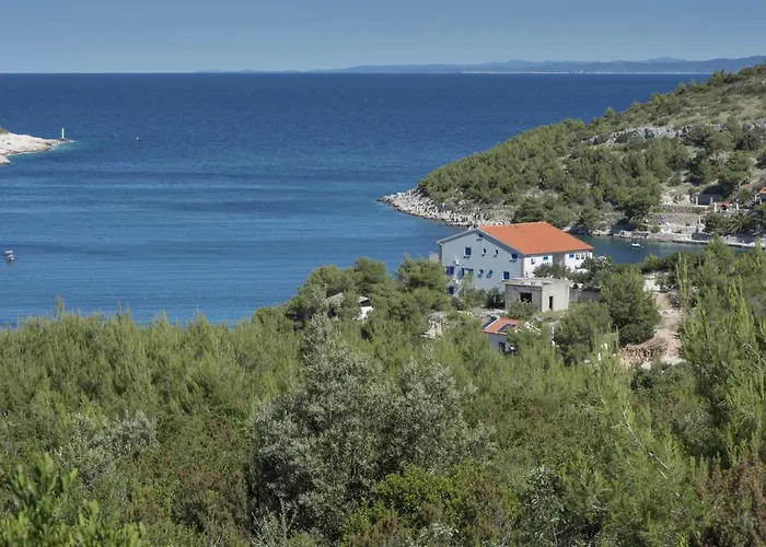 Apartment Pribinja 15083B Hvar Town admite animales