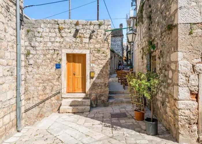 Aparthotel Vintage House Al Pozzo Hvar Town