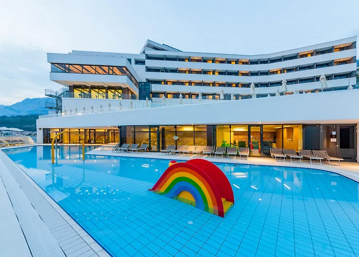 Medora Auri Family Beach Resort Podgora 