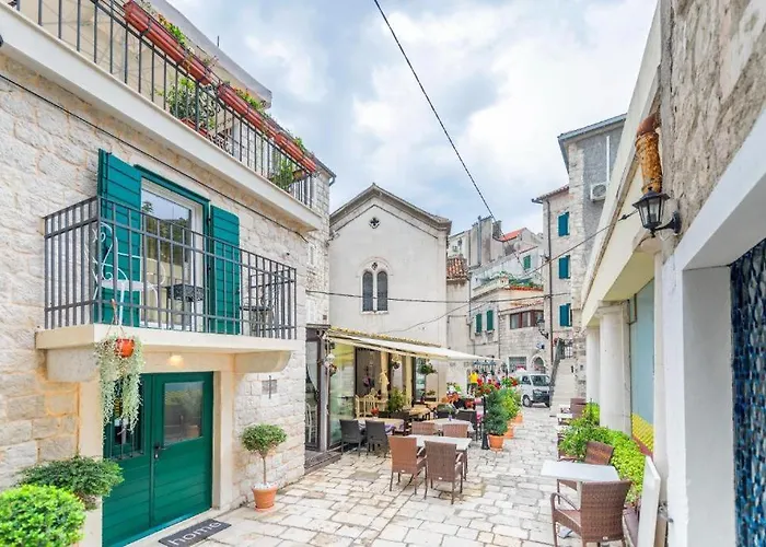Room N&M - Diocletians Palace Split