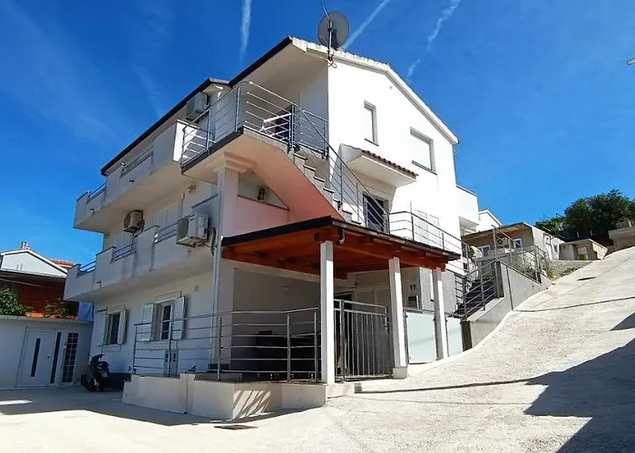 Apartman Renata & Apartman Maja Traù