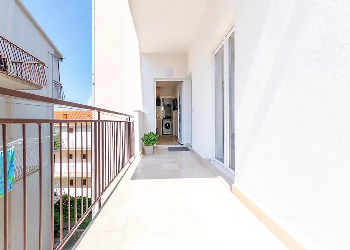 Apartmani Zora Makarska