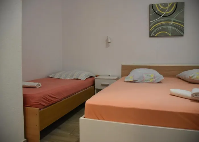 Apartments Pomalo Makarska