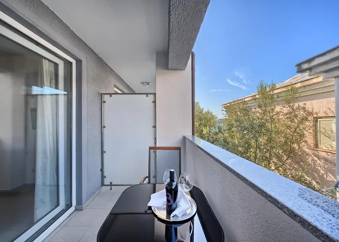 Sunset Split Rooms Podstrana