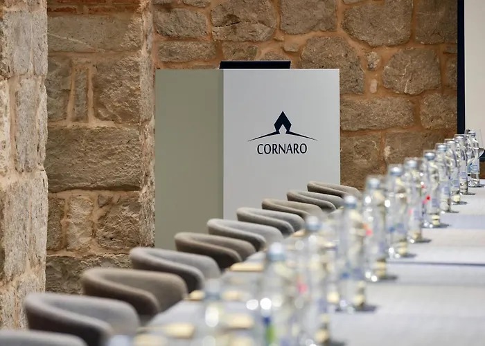 Split Resorts and Hotels with Waterparks