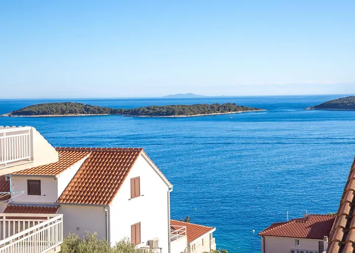 Apartments Anita Hvar Town