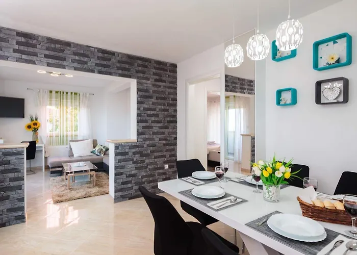 Apartment Lana St Supetar
