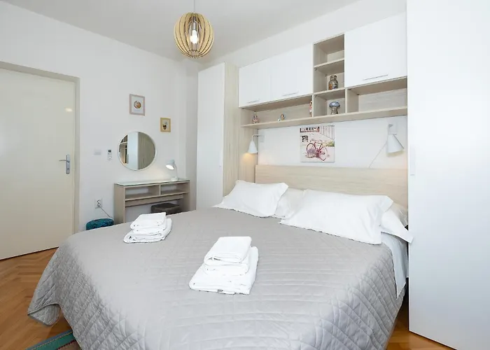 Holiday Home Stjepana Ivicevica I Makarska