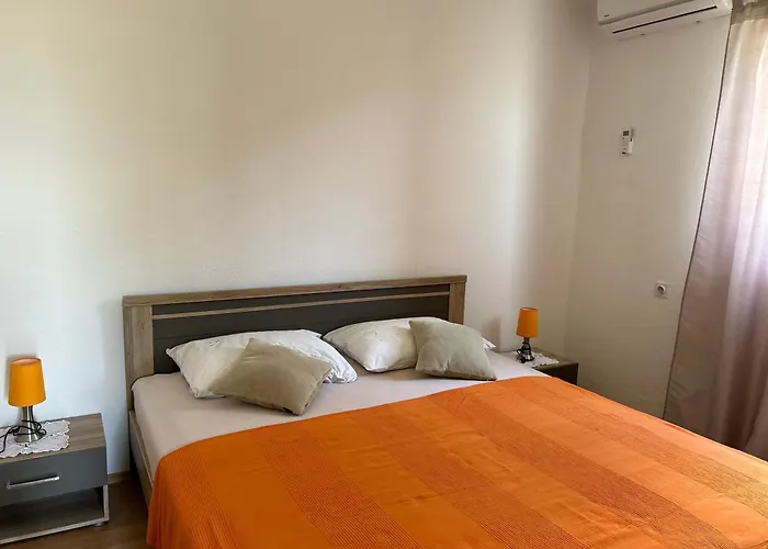 4 Sisters Apartments Gradac 
