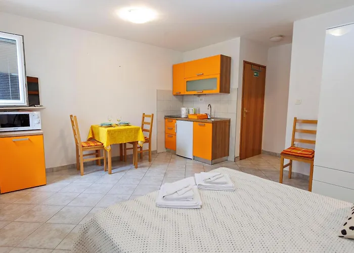 Apartments Baricevic Bol