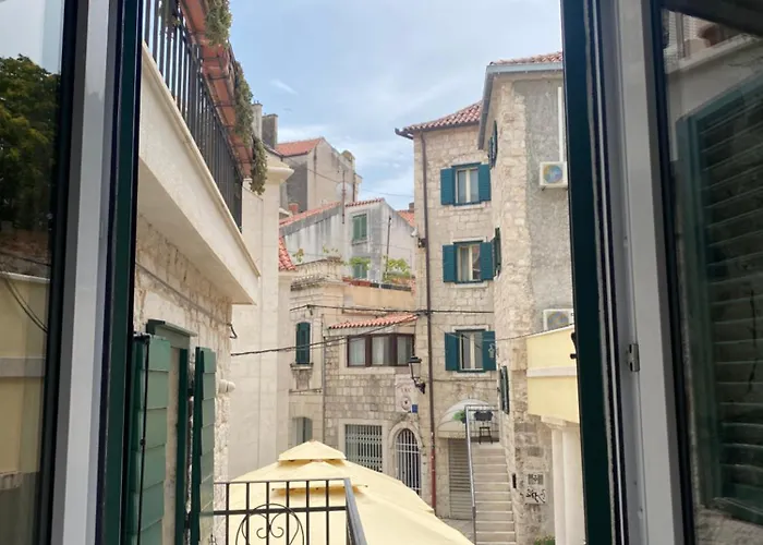 Room N&M - Diocletians Palace Split