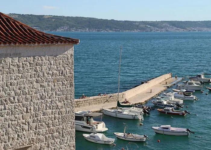 XIV Century Rooms Kaštela
