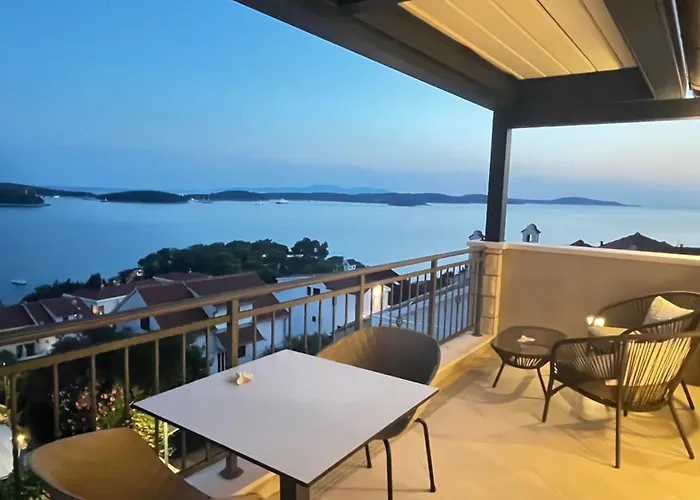 Top View Residence Hvar Town