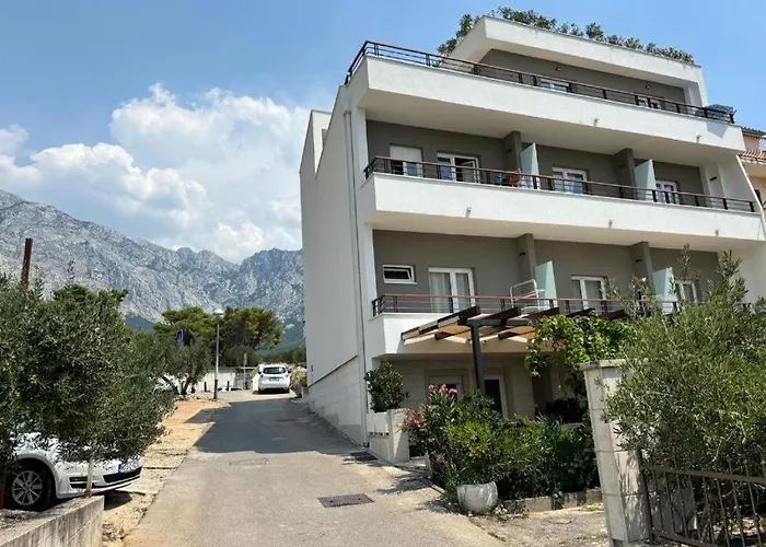 Apartments Adria Baška Voda