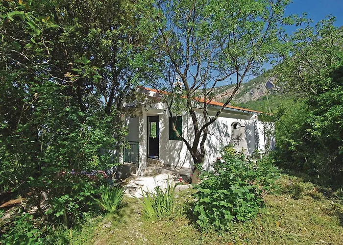 Holiday Home Gornje Tucepi With Fireplace VII