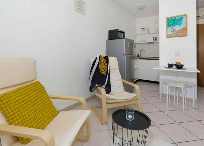 Apartments Lovric Traù