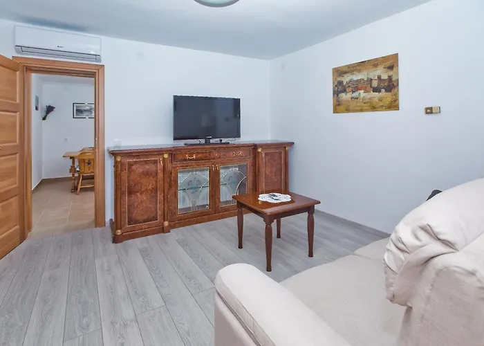Peaceful Old Town Apartment With Sea And Sunrise Views Hvar Town