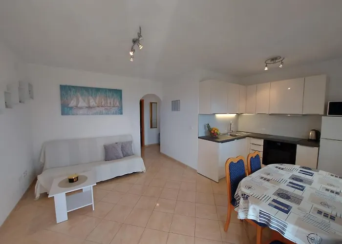 Apartments Gojevic Bol