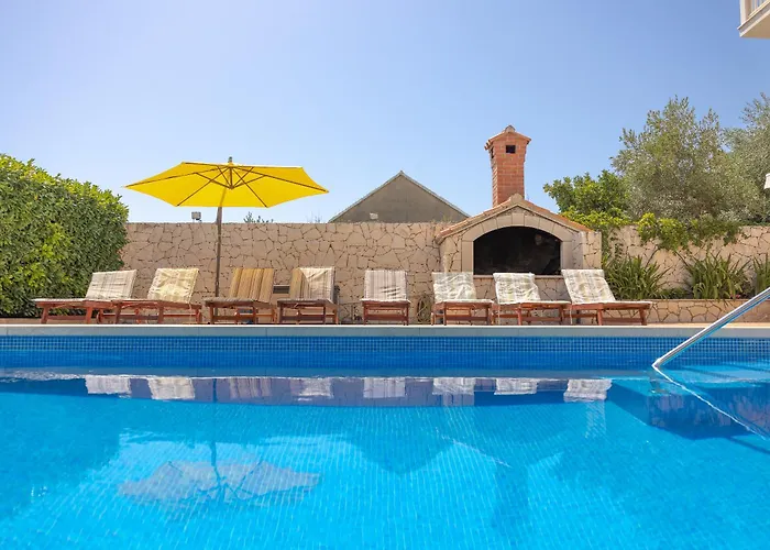 Apartmani Bezmalinovic Bol